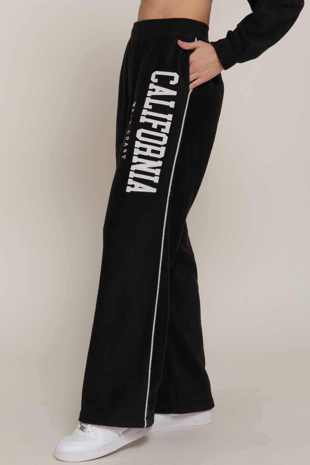 Wide Leg Piping Detail Fleece Pants with Embroidery
