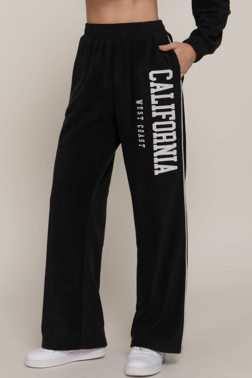 Wide Leg Piping Detail Fleece Pants with Embroidery